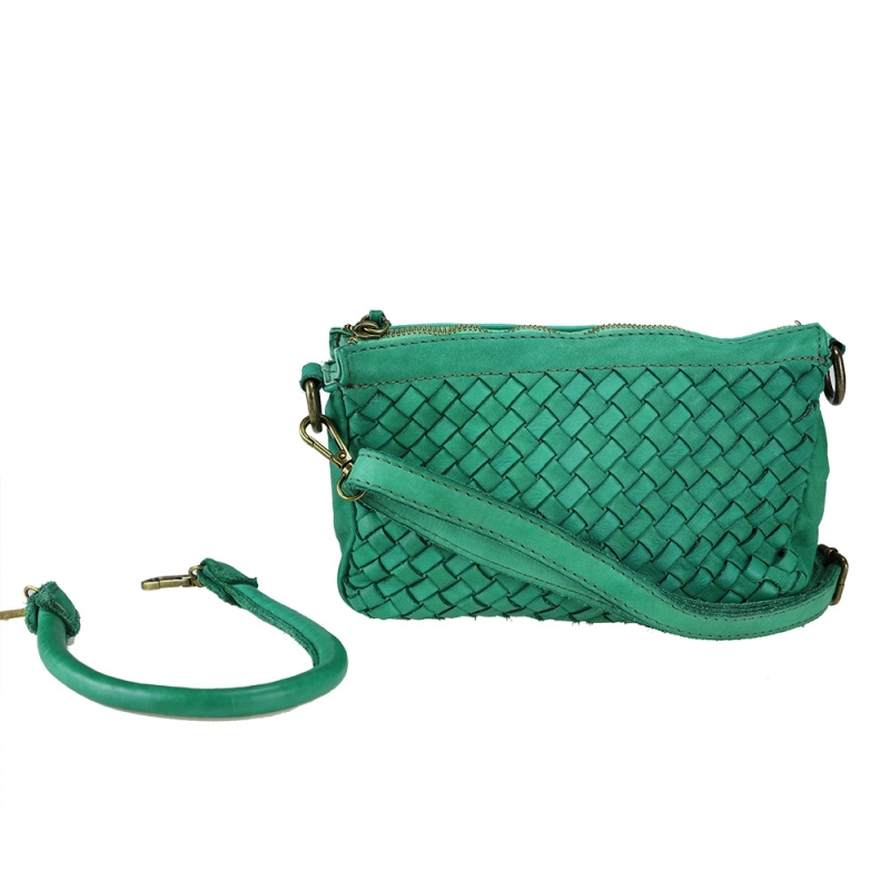 Clutch bag in woven leather with handle