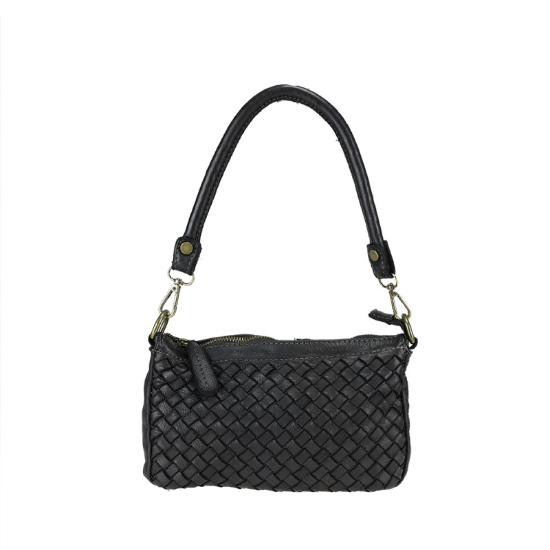 Clutch bag in woven leather...