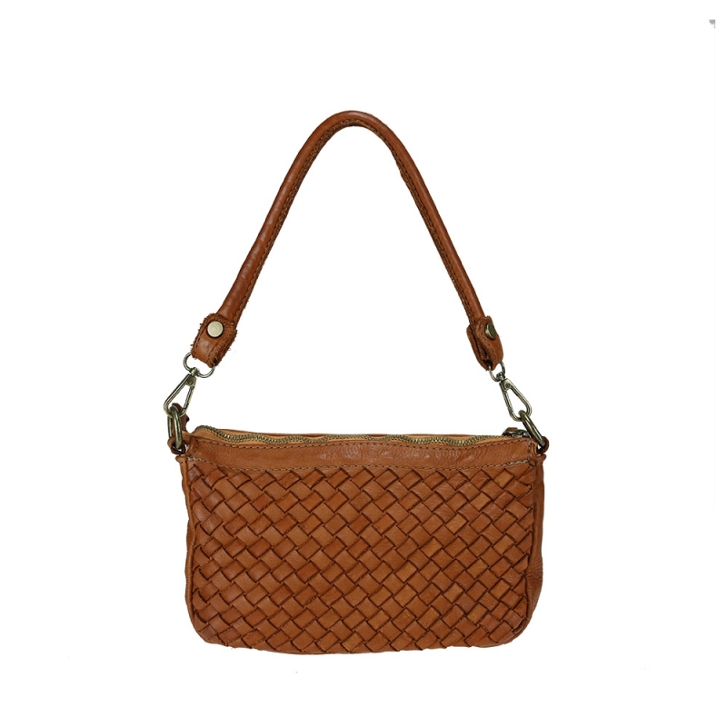 Clutch bag in woven leather...