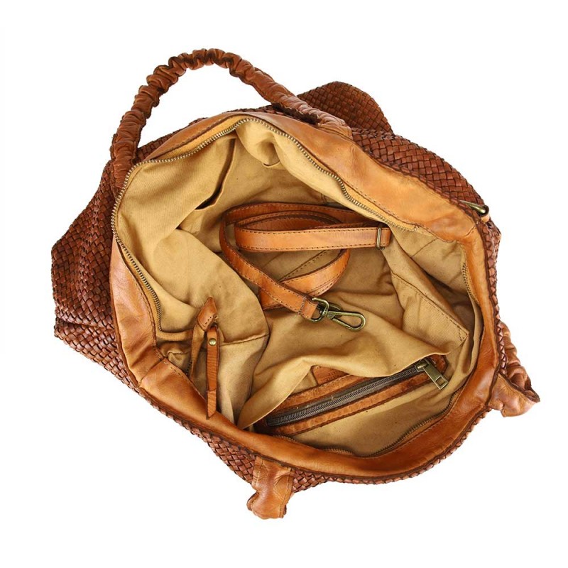 Umhängetasche aus geflochtenem Leder mit dekorativem Ring