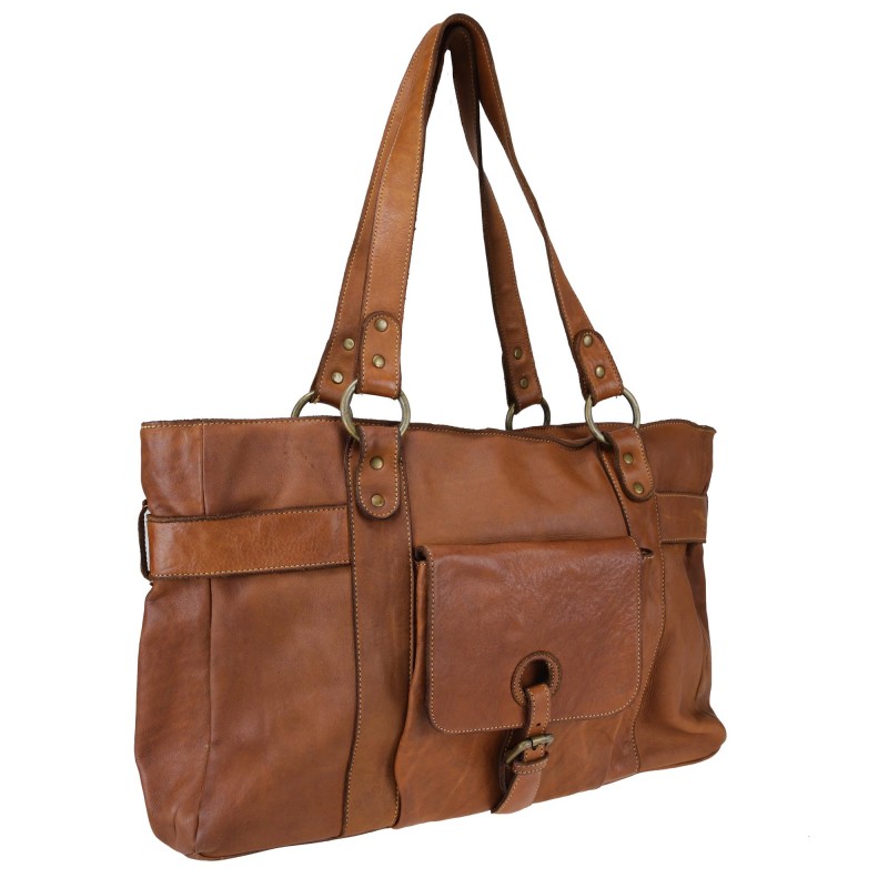 Shoulder bag in smooth leather with front pocket