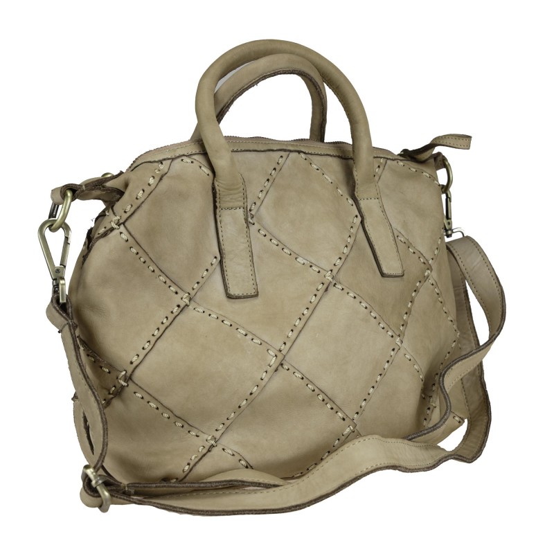 Handbag in smooth leather with thread decoration