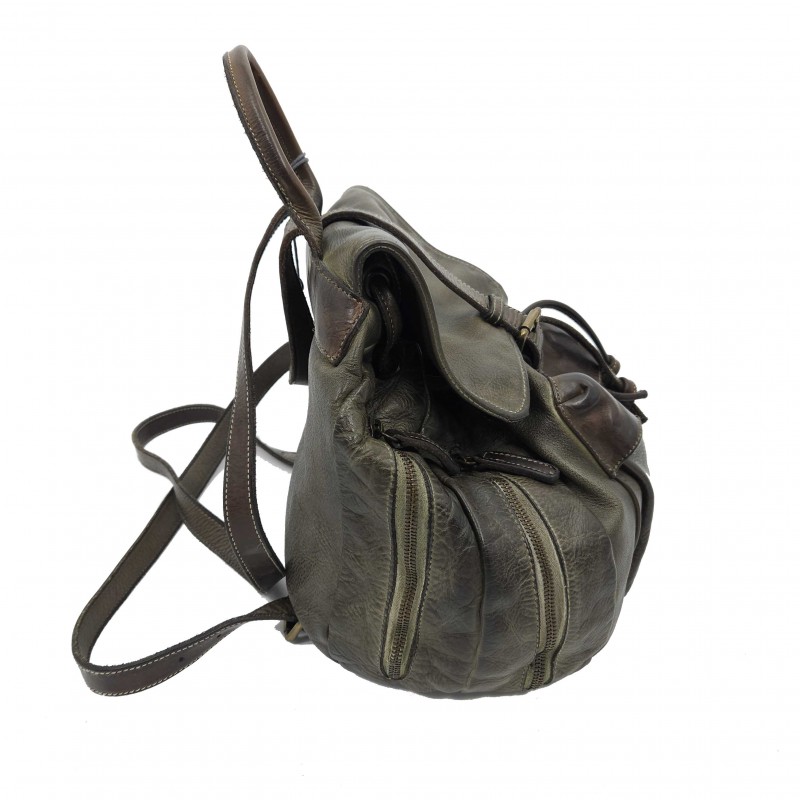 Backpack in hand-buffered leather with shaded color effect