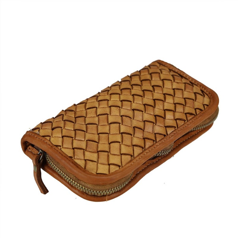 Women's leather wallet with wide weave
