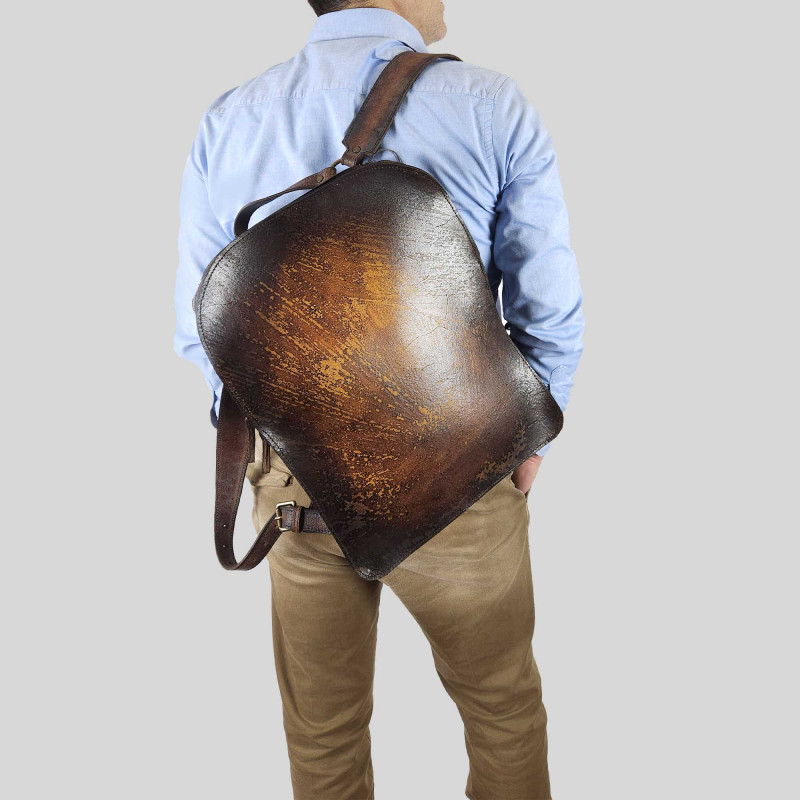Backpack in hand-buffered leather